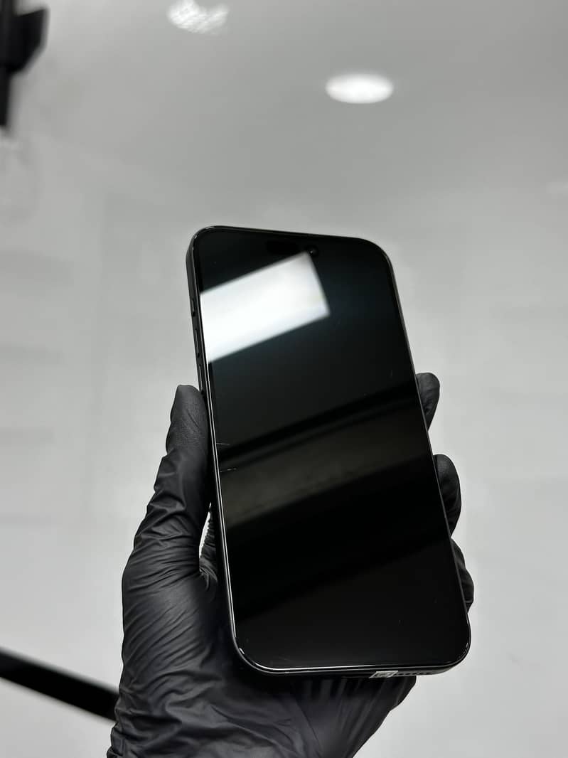 Apple iPhone 16 Plus 2