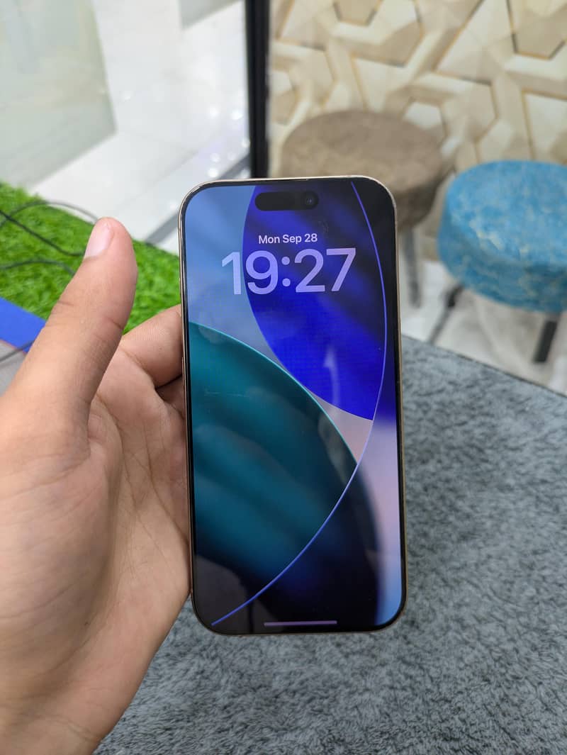 Iphone 16 pro 1