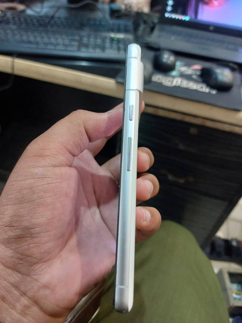 Google Pixel 7 2