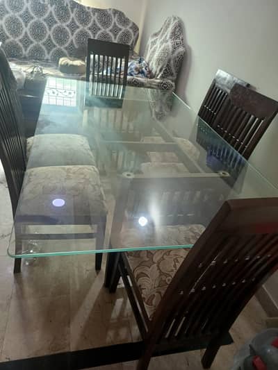 urgent sale dining table