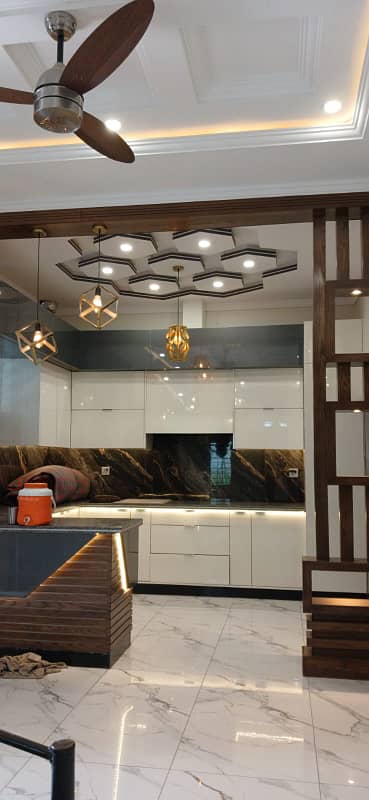 6 MARLA CORNER ELEGANT DESIGN DOUBLE STORY HOUSE FOR SALE IN SOAN GARDEN
