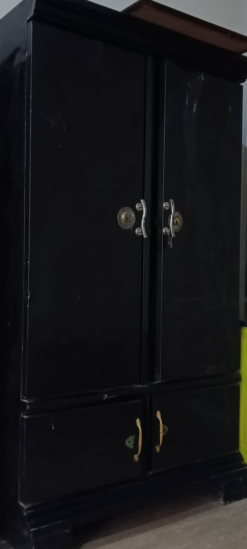 Safe Almari 0