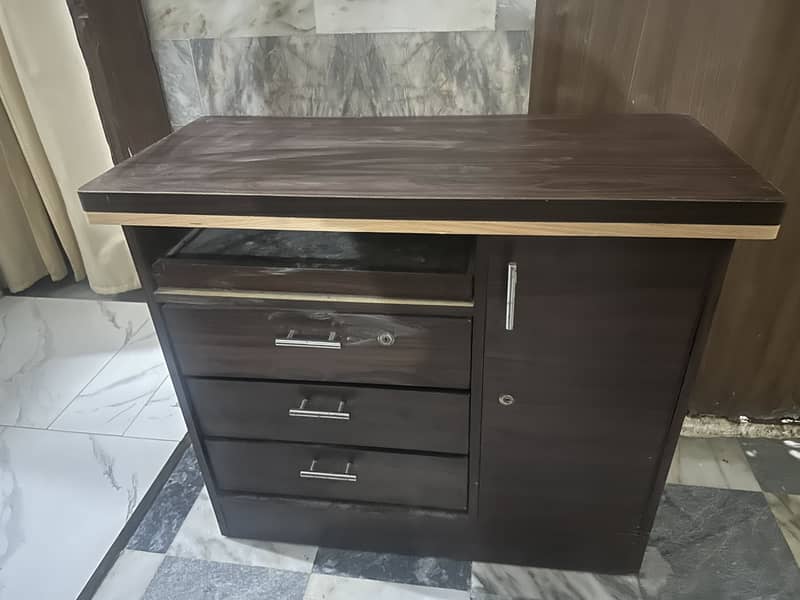 Office table 0