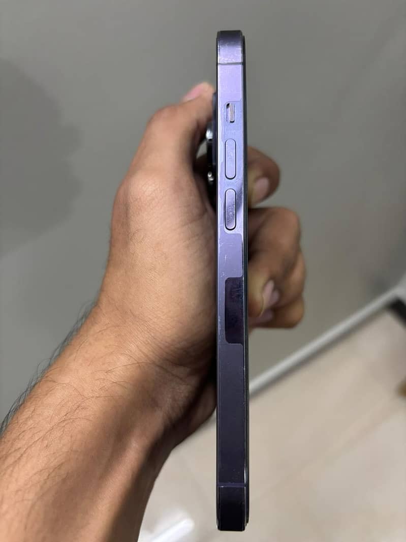 Apple iPhone 14 Pro 4