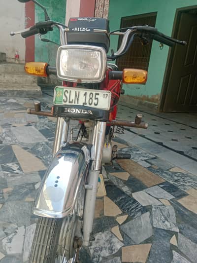 2017/18 model 10/10 condition engine 10/10 Ghar ki Chali