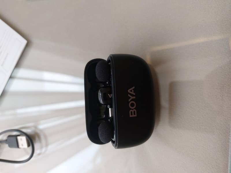 BOYA Mini 2 (wireless mics) 9