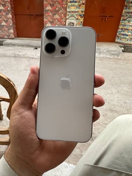 Iphone 14 pro max 5
