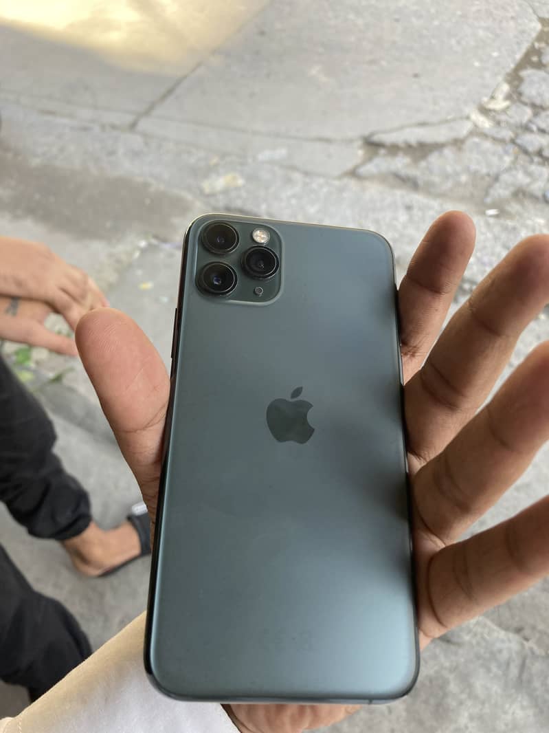 Apple iPhone 11 Pro 6
