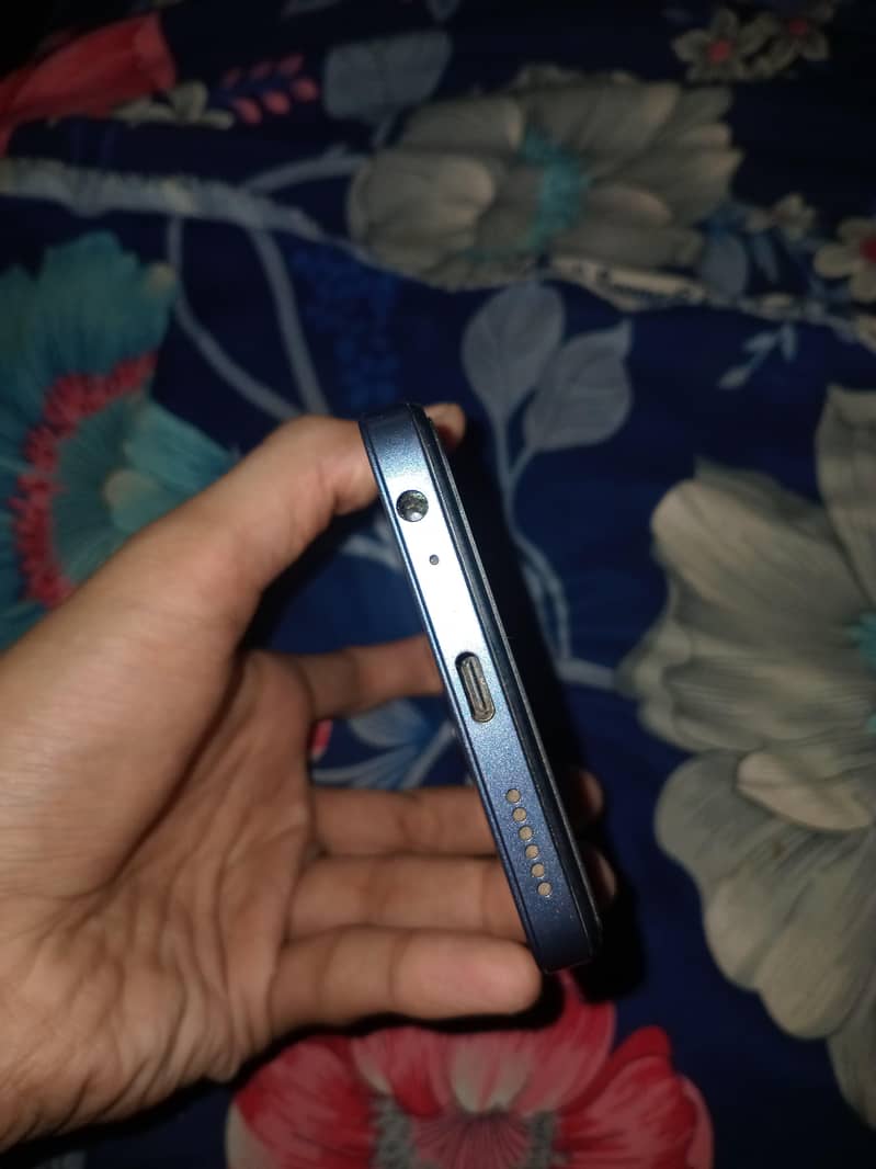 Tecno Spark 20C 2