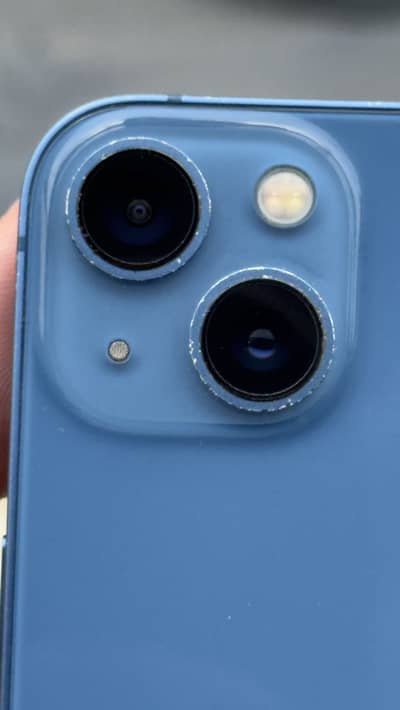 Apple iPhone 13