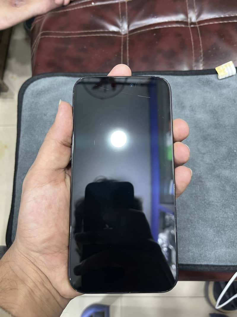 Apple iPhone 15 plus 2