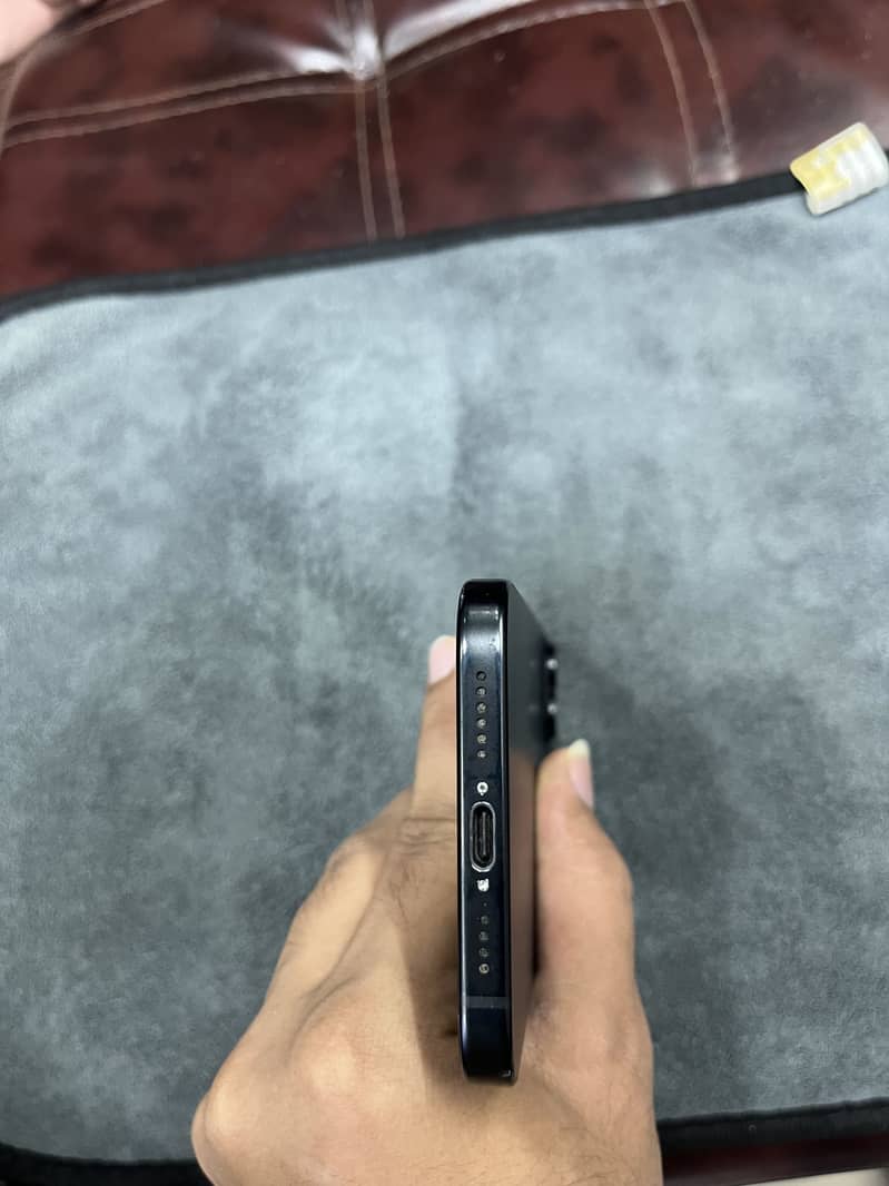 Apple iPhone 15 plus 5
