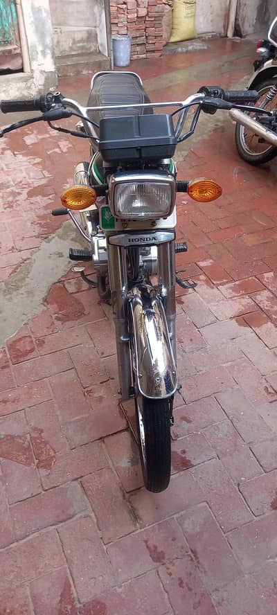 Honda 125 black colour model 2015 0309-5225955