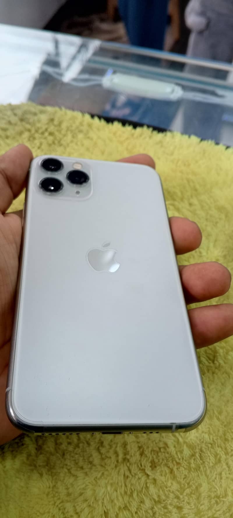 Apple iPhone 11 Pro 6