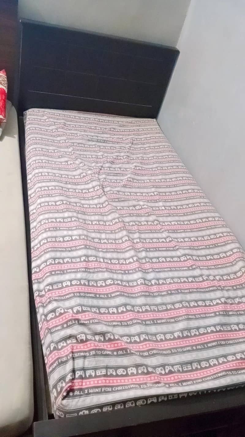 single bed 2
