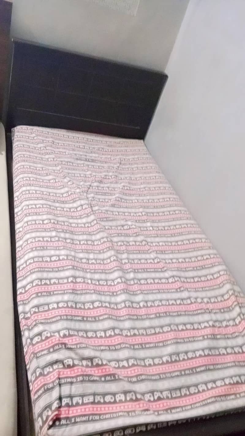 single bed 3