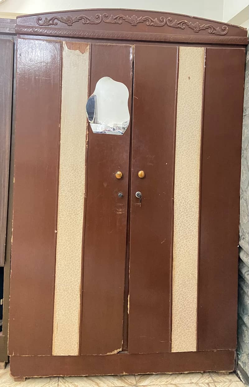 Used Wardrobe 0