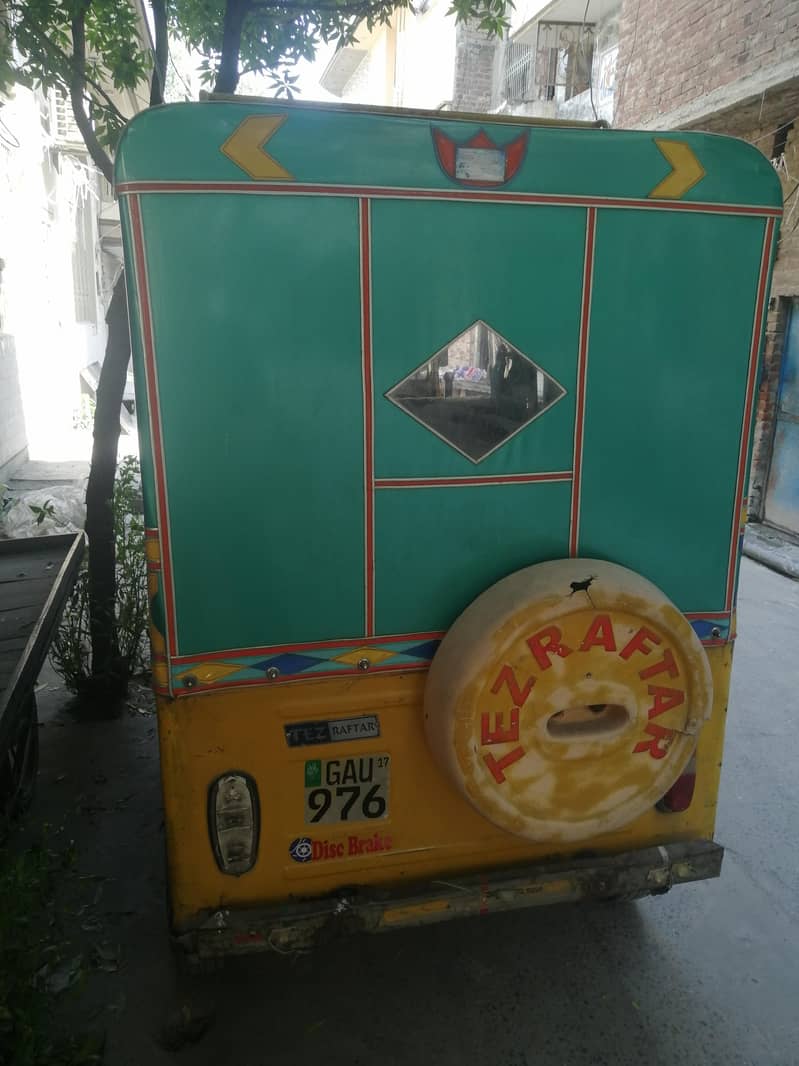 CNG Rikshaw 6