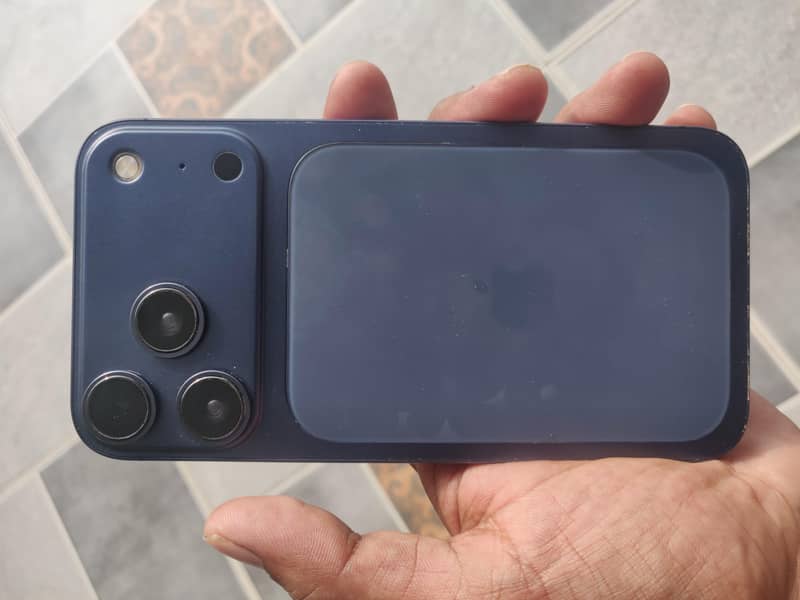 Apple iPhone XR 0