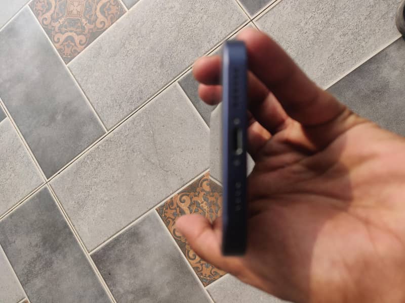 Apple iPhone XR 3