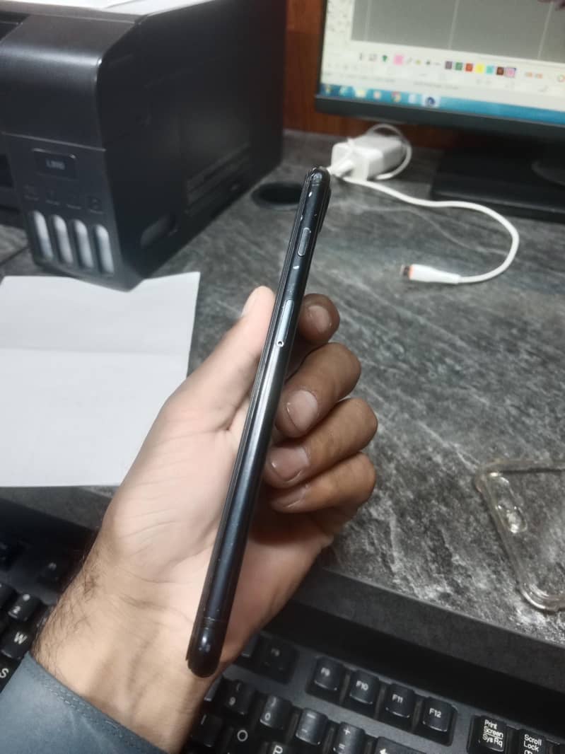 Apple iPhone 7 Plus 2