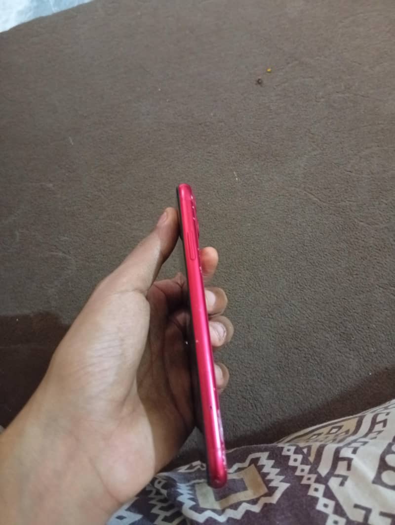 Apple iPhone 11 3