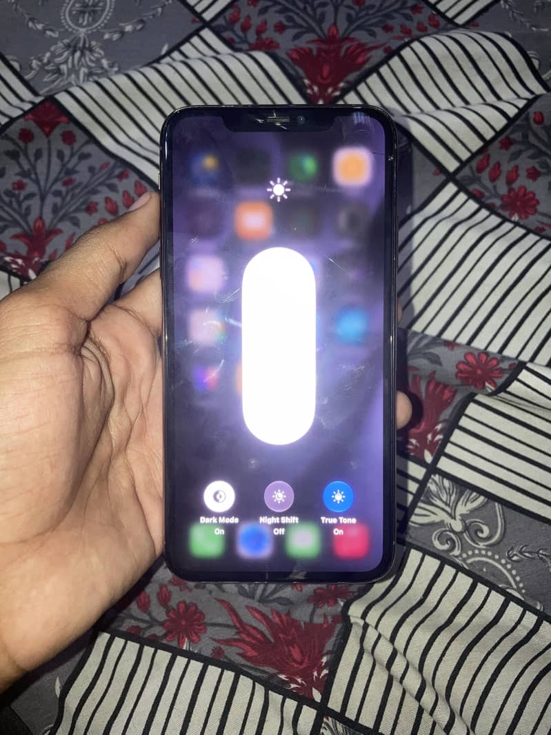 iPhone 11 Pro Max 1
