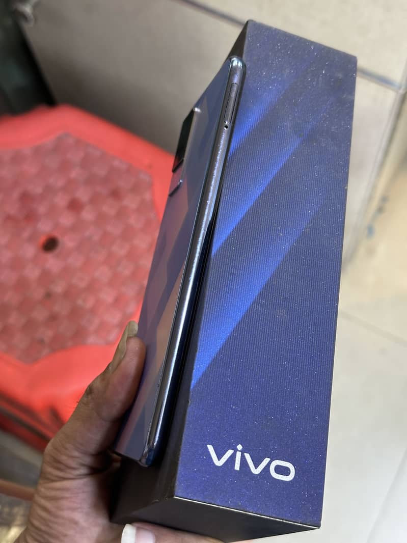 Vivo V21e 1