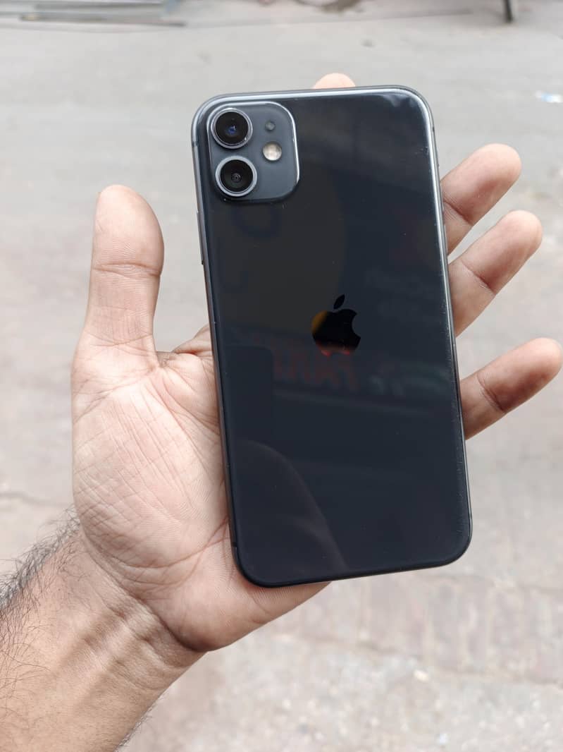 Apple iPhone 11 0