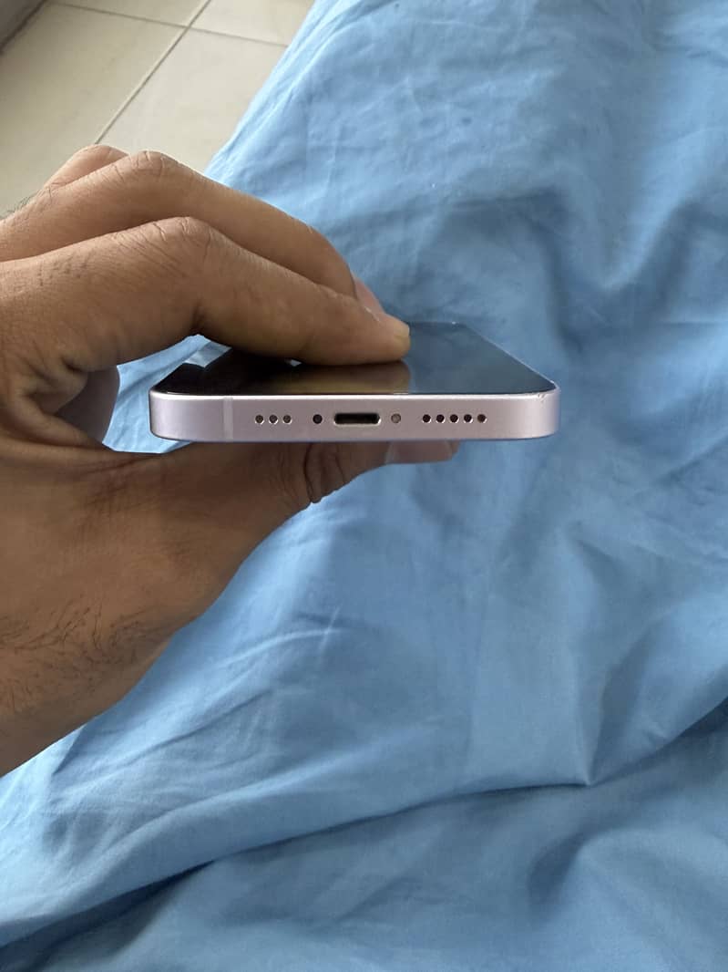 iPhone 14 2