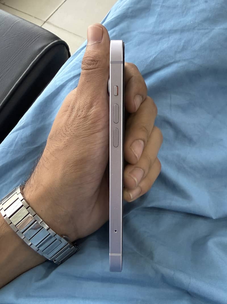 iPhone 14 5