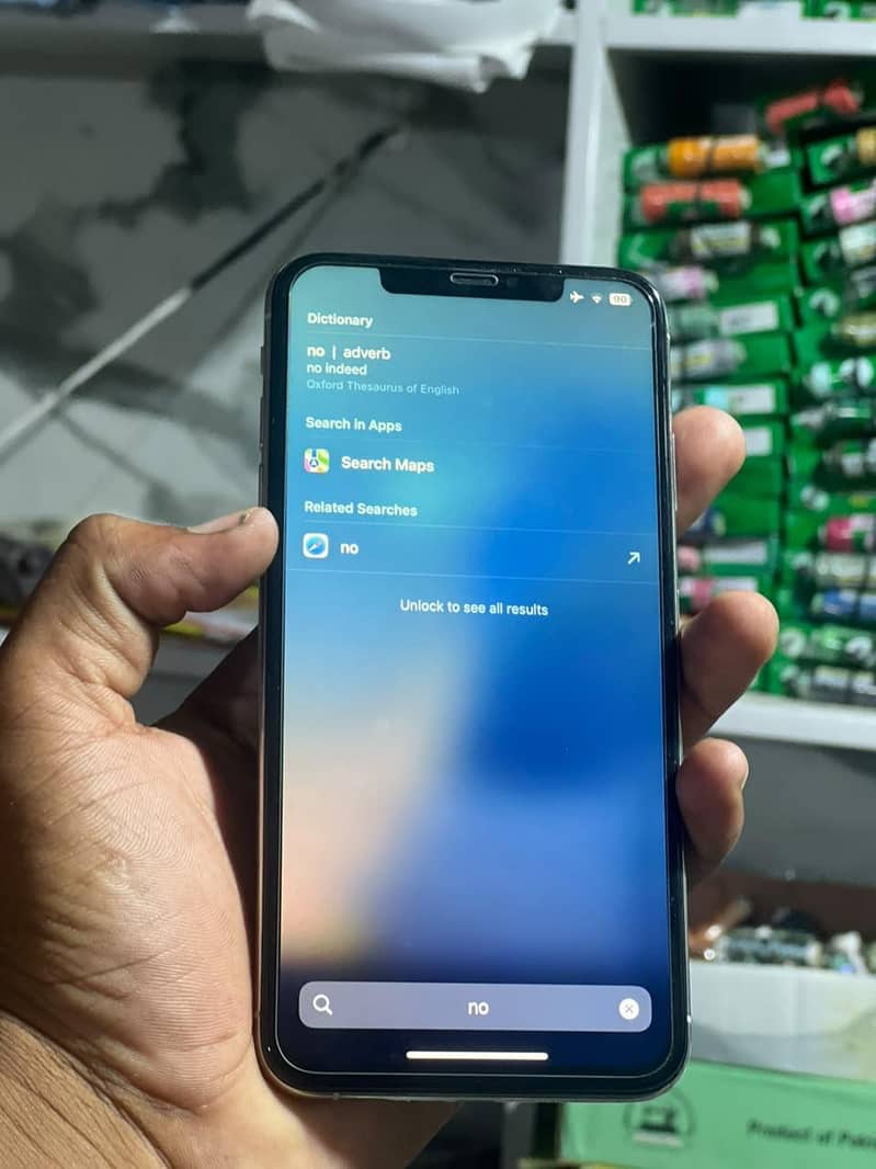 Apple iPhone XS Max 4