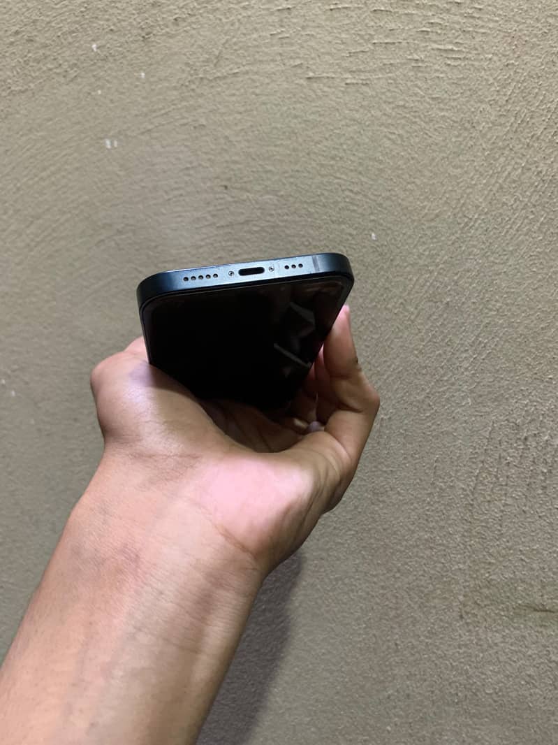 Apple iPhone 14 6