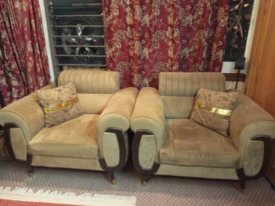 5seter sofa set urgent sale