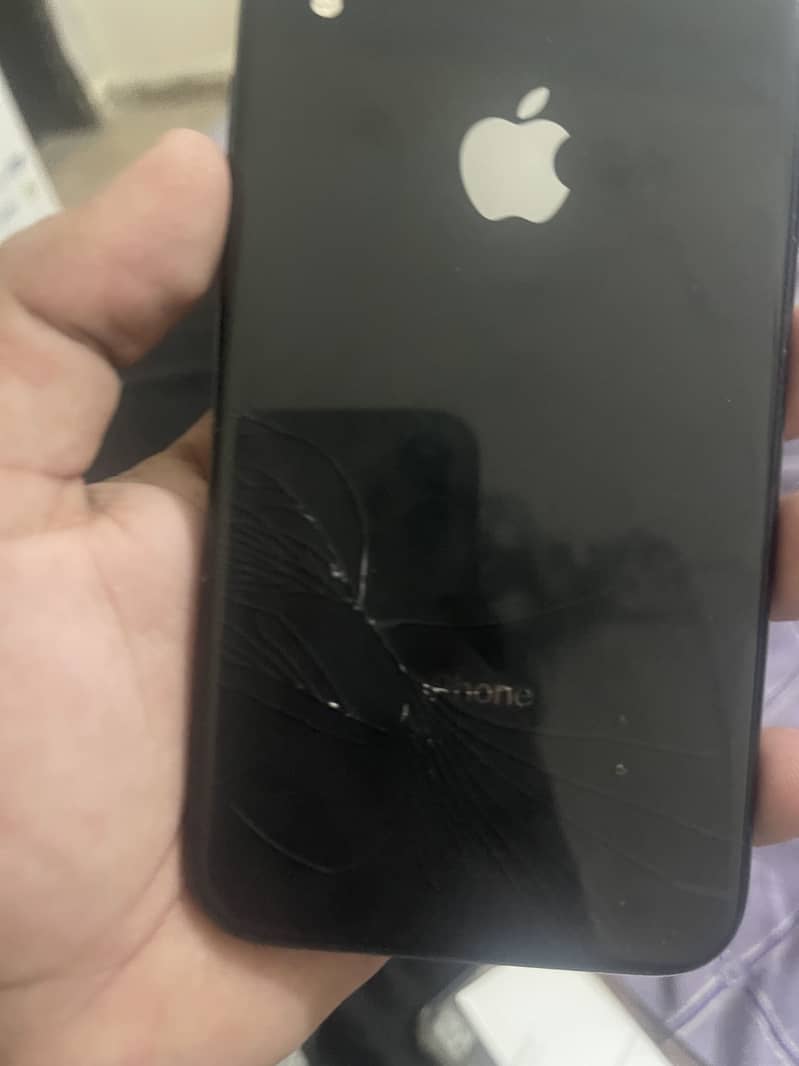 Apple iPhone XR 1
