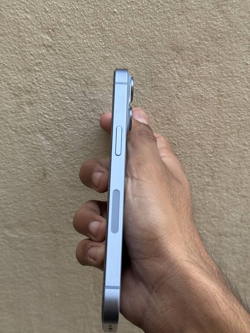 Apple iPhone 14 2