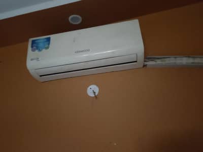 kenwood 1ton ac like new