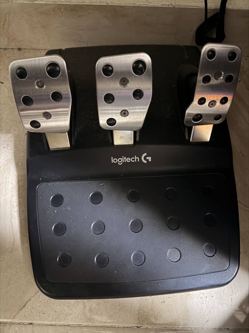 Logitech g29 pc/ps5/ps4 3