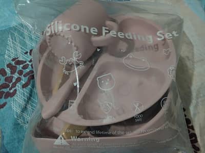 New Baby silicone feeding set. New