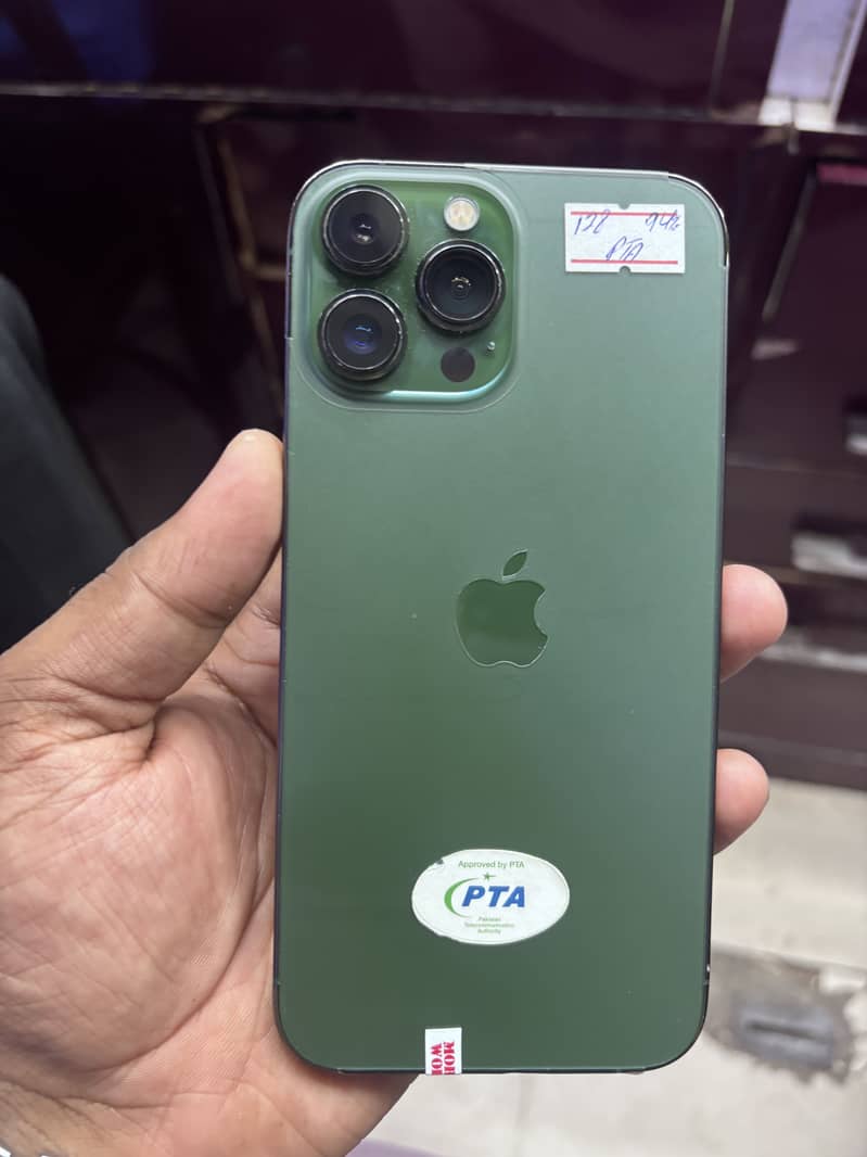 Apple iPhone 13 Pro Max 1
