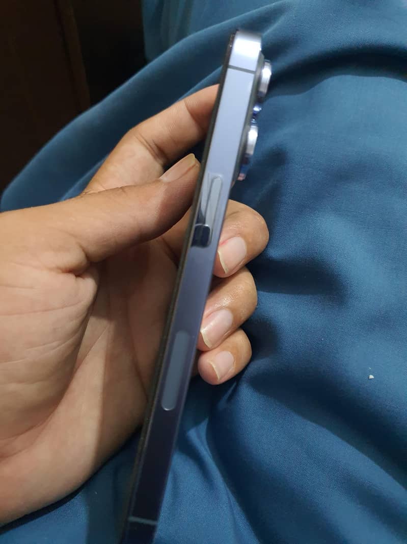 Apple iPhone 13 Pro 6