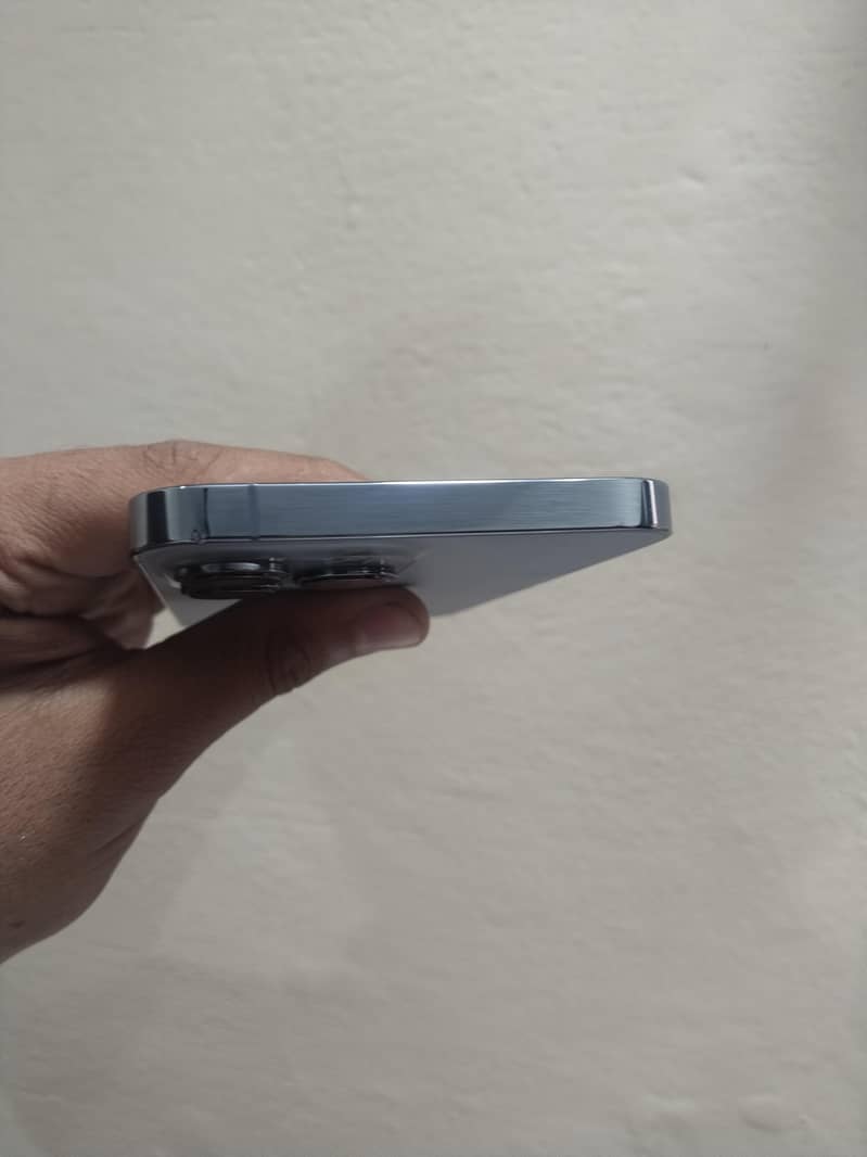 Apple iPhone 13 Pro Max 5