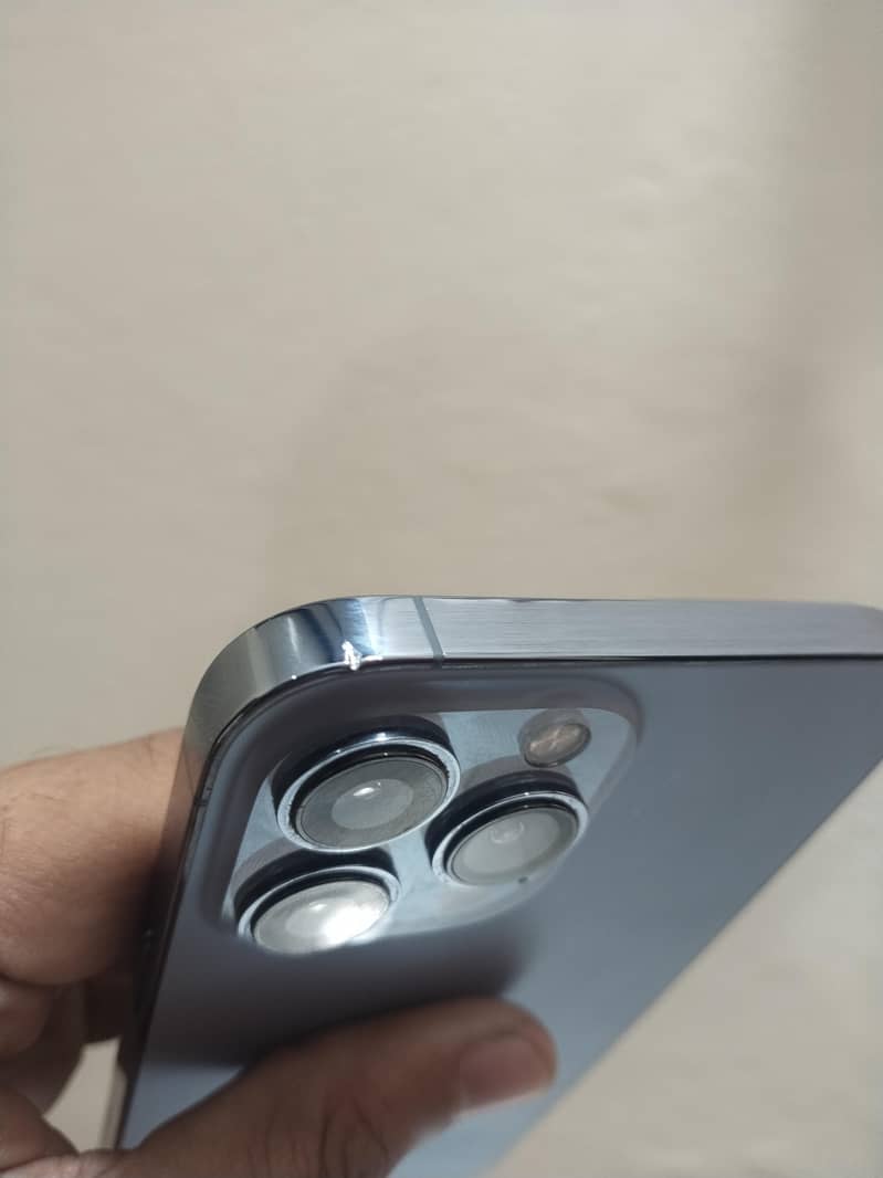 Apple iPhone 13 Pro Max 6