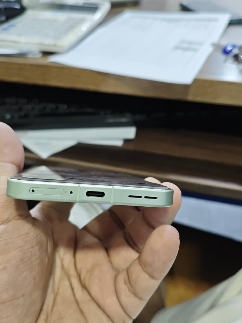 One Plus 15r 5