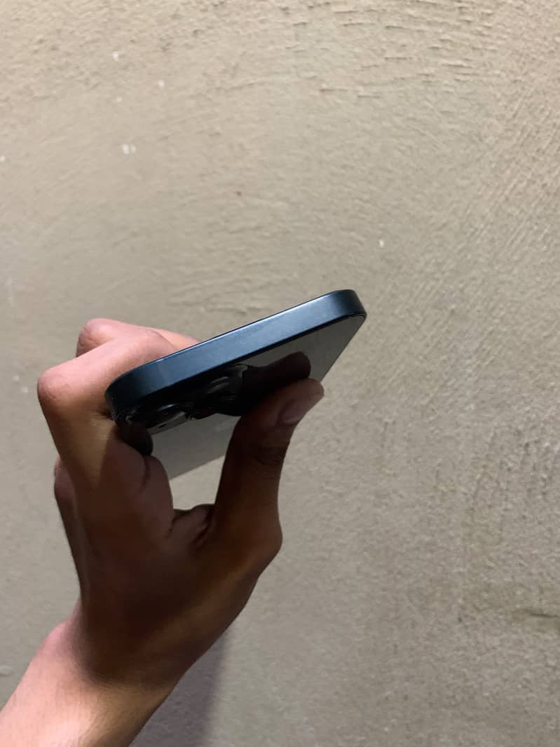 Apple iPhone 14 6