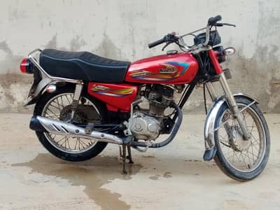 united 125