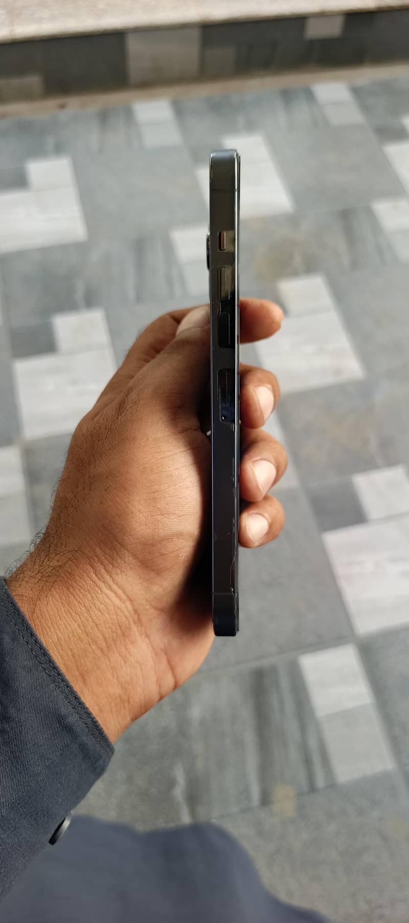 Apple iPhone 13 Pro Max 2