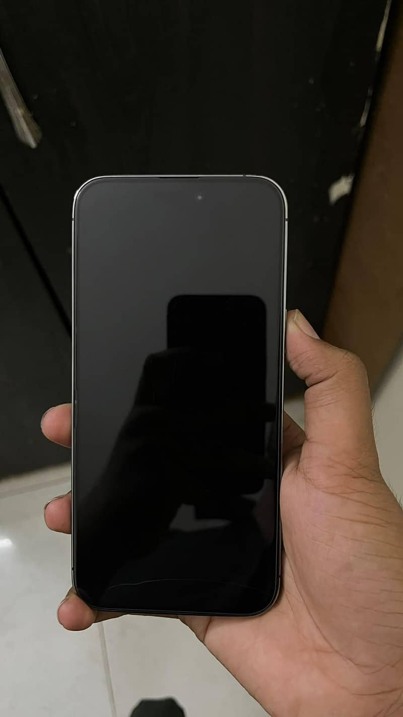Apple iPhone 14 Pro Max 6