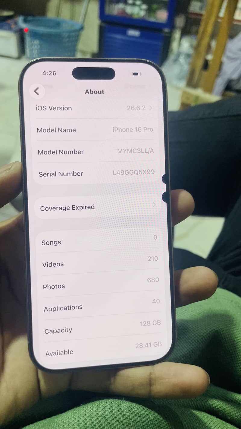 Apple iPhone 16 Pro 1