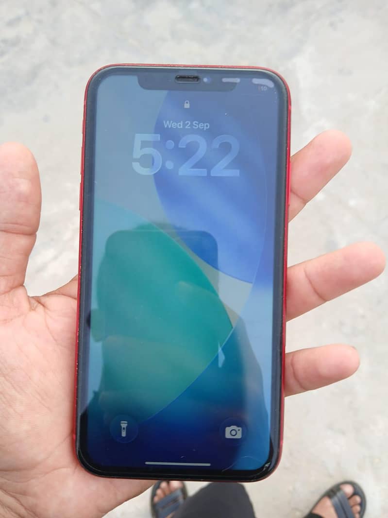 Apple iPhone 11 4